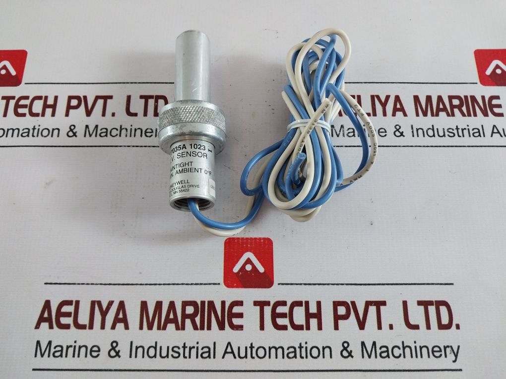 Honeywell C7035a 1023 Minipeeper Ultraviolet Flame Detectors - Image 3