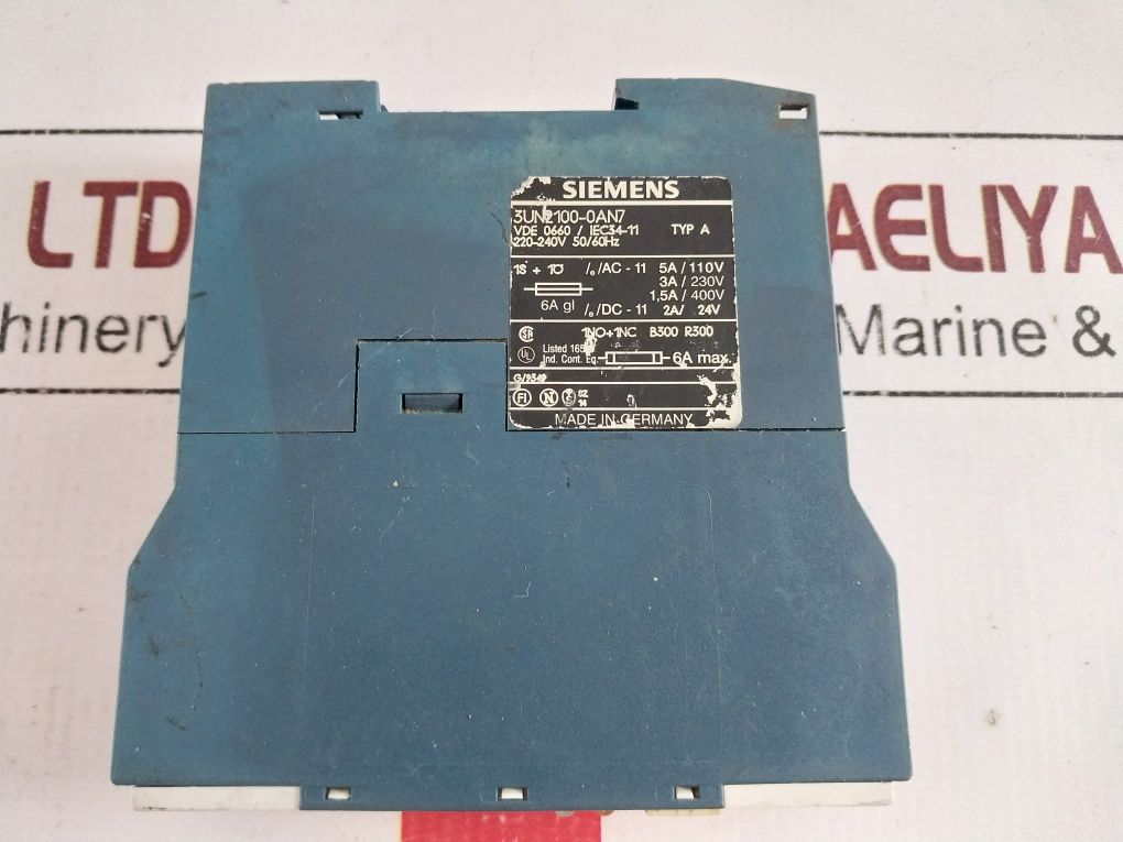 Siemens 3un2100-0an7 Motor Thermistor Module - Image 9