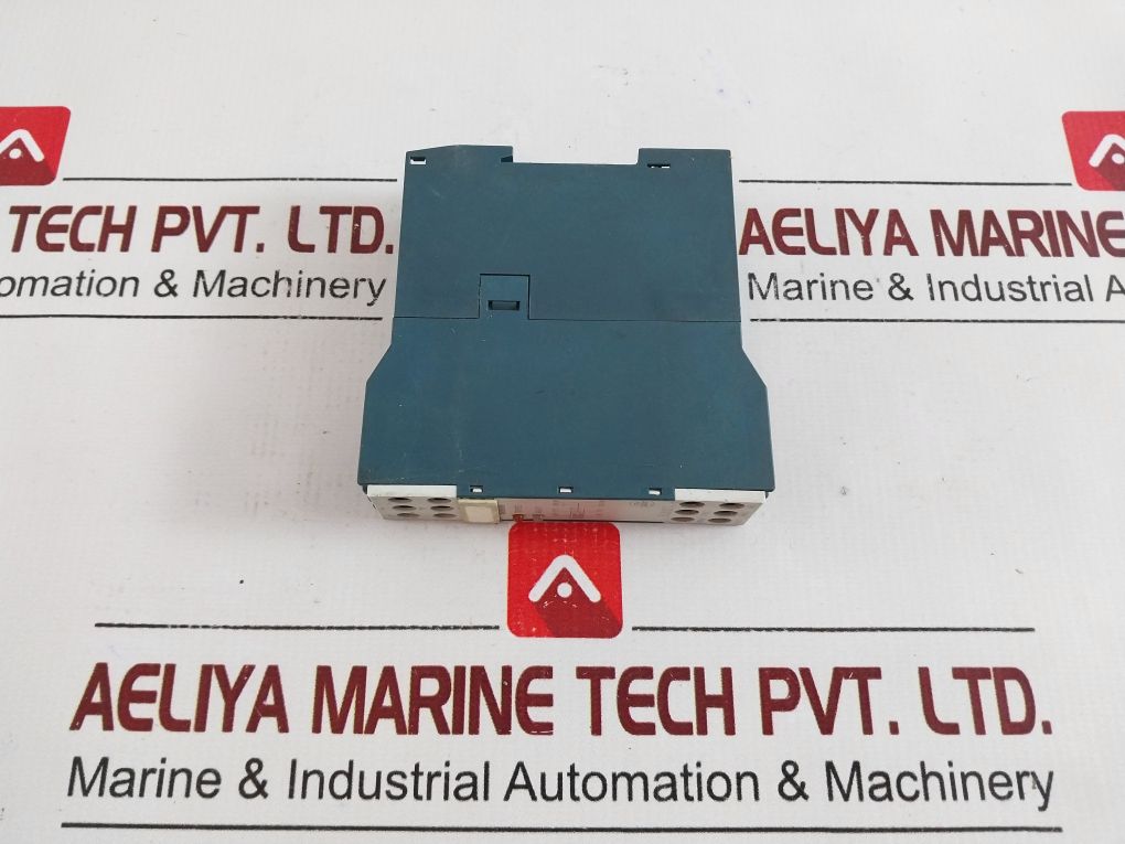 Siemens 3un2100-0an7 Motor Thermistor Module - Image 7