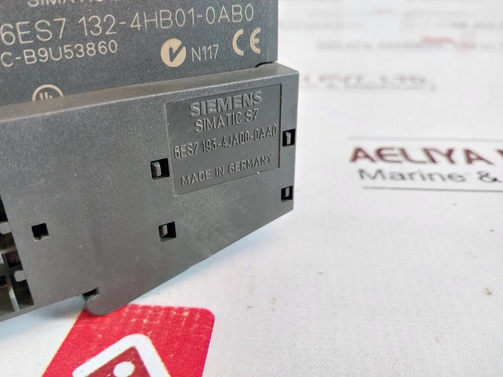 Siemens Simatic S7 6es7 132-4hb01-0ab0 Digital Output Module - Image 9