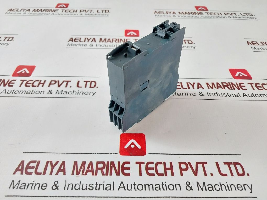 Siemens 3un2110-0ab4 Thermistor Protection Relay - Image 4