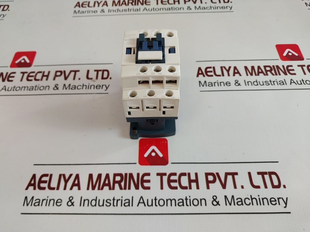 Telemecanique Schneider Cad32 Control Relay 690v