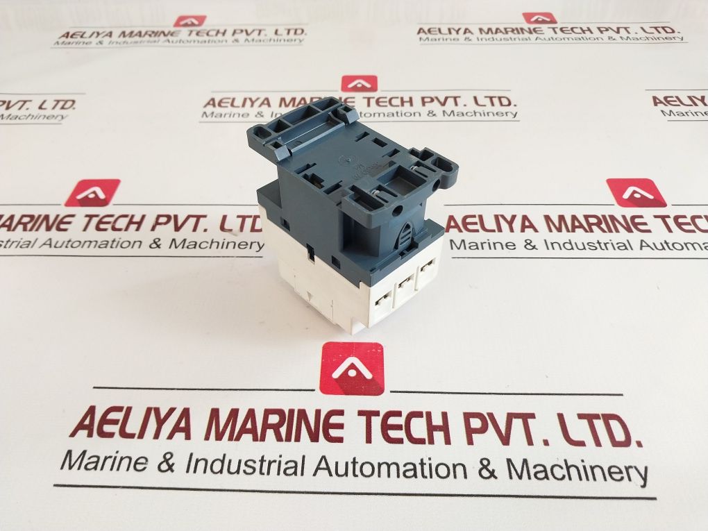 Telemecanique Schneider Cad32 Control Relay 690v - Image 5