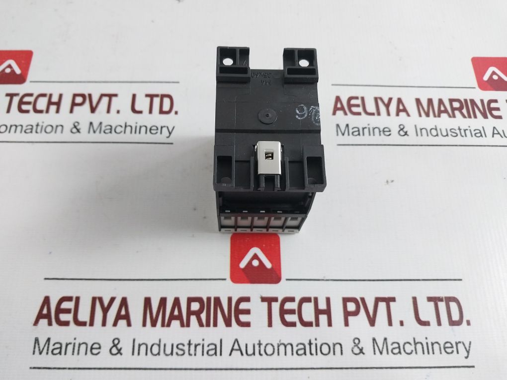 Eaton Dil M9-10 Contactor 24v 50/60hz - Image 5