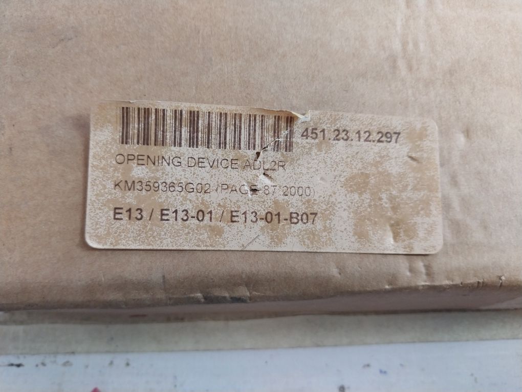 Km501313g02 Opening Landing Door - Image 12