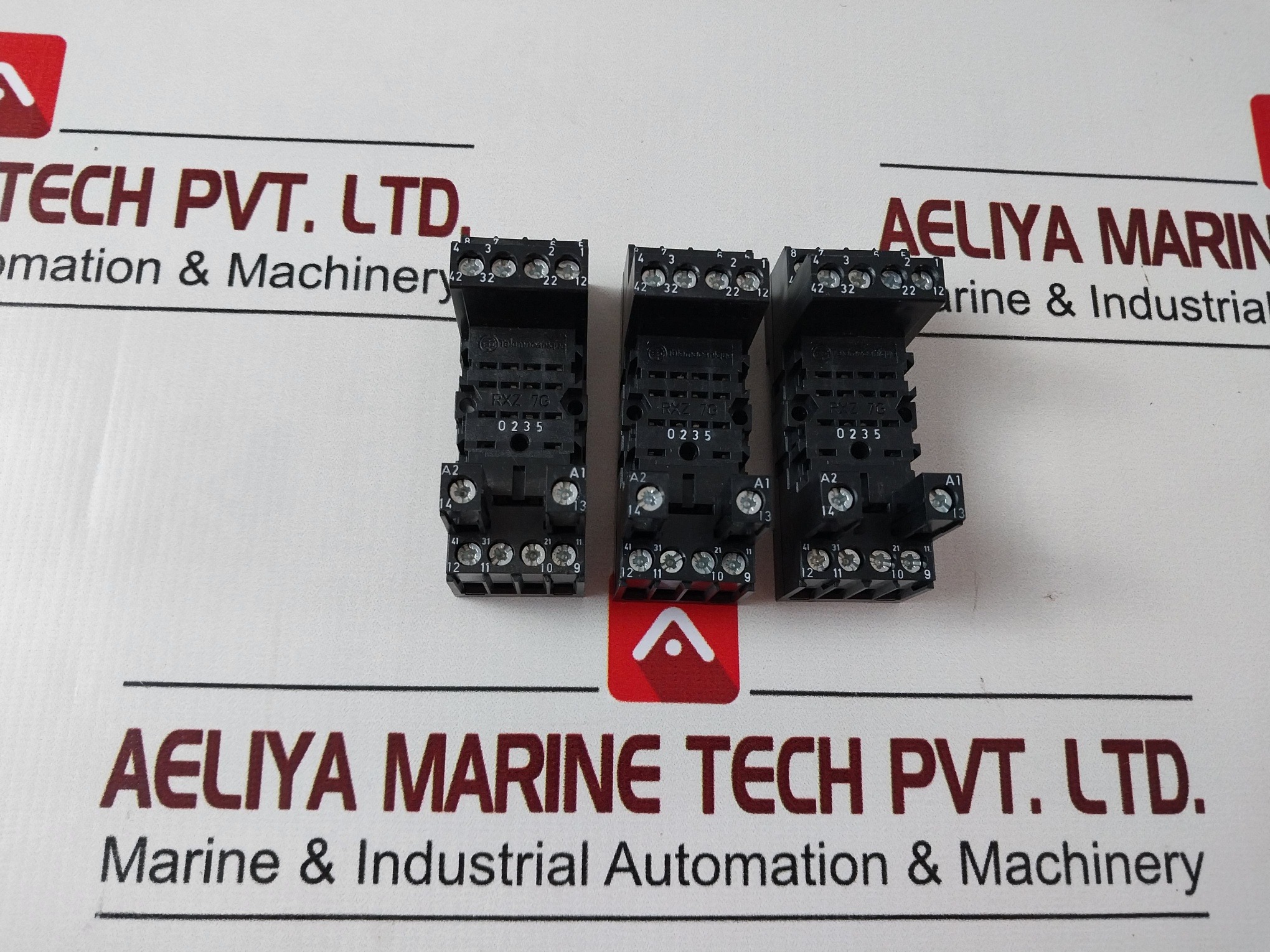 Telemecanique Rxz 7g Relay Socket - Image 3