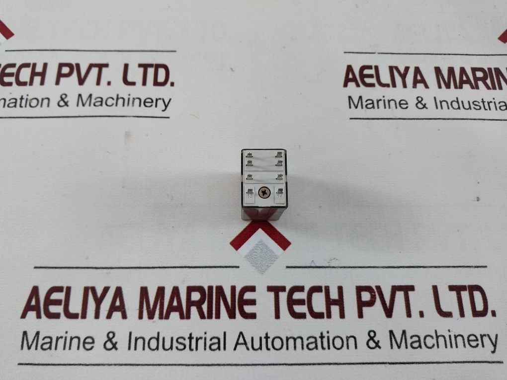 Finder 55.32.9.024.0040 Relay - Image 3