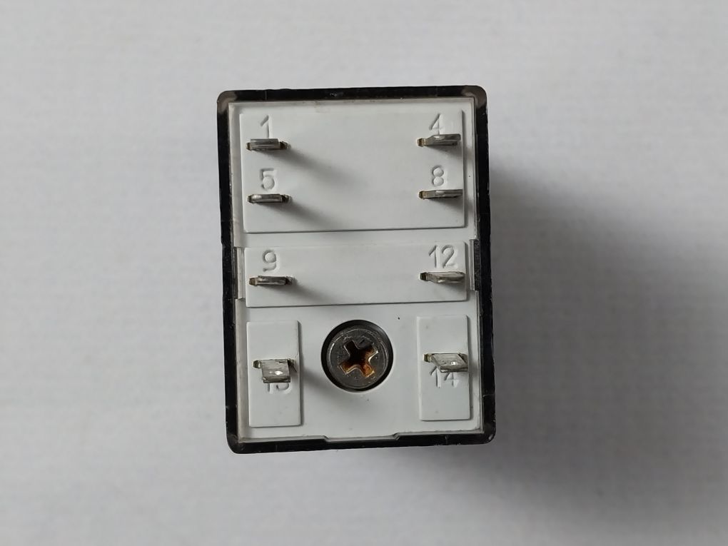 Finder 55.32.9.024.0040 Relay - Image 7