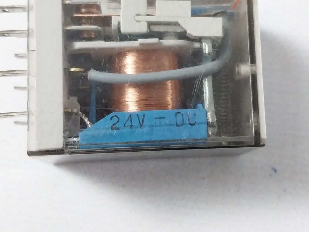 Finder 55.32.9.024.0040 Relay - Image 10