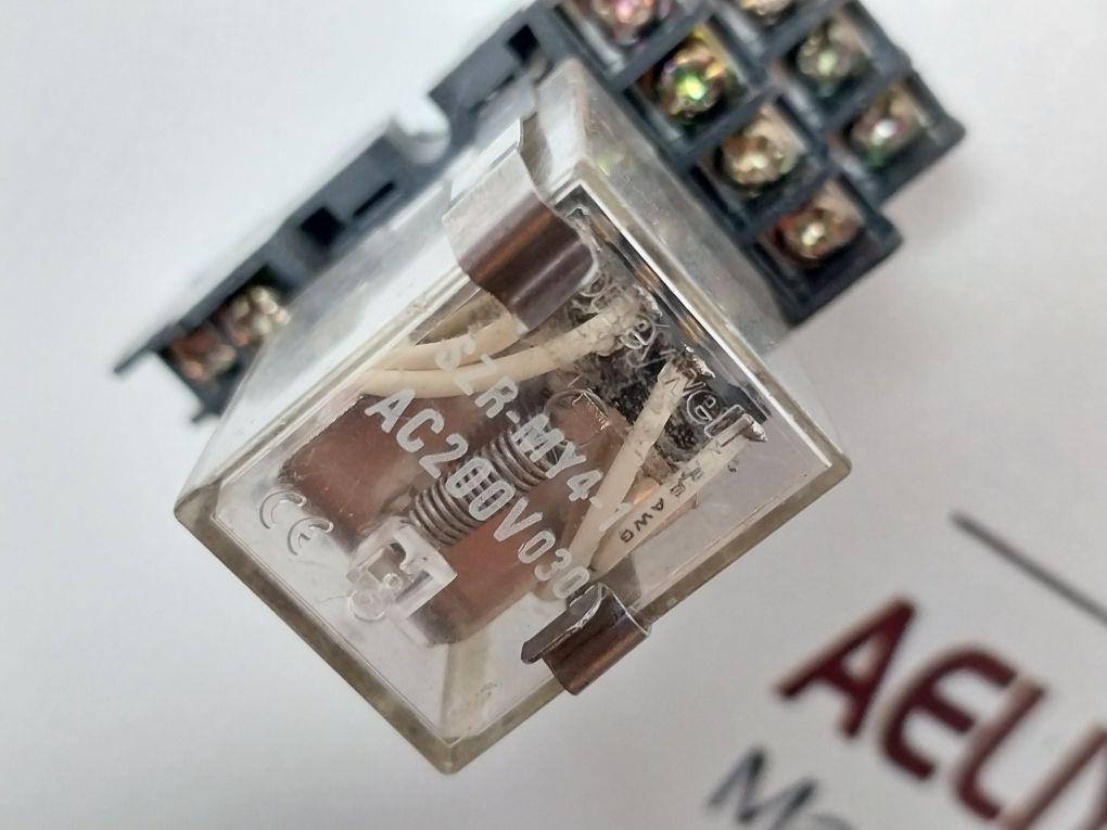 Honeywell Szr-my4-1 Relay With Socket - Image 8