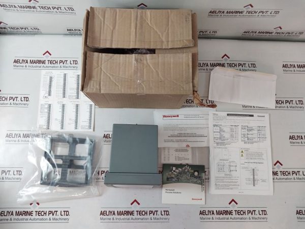 Honeywell Uda2182-cc1-nn2-nn-n-p0c0-ee Dual Input Analytical Analyzer
