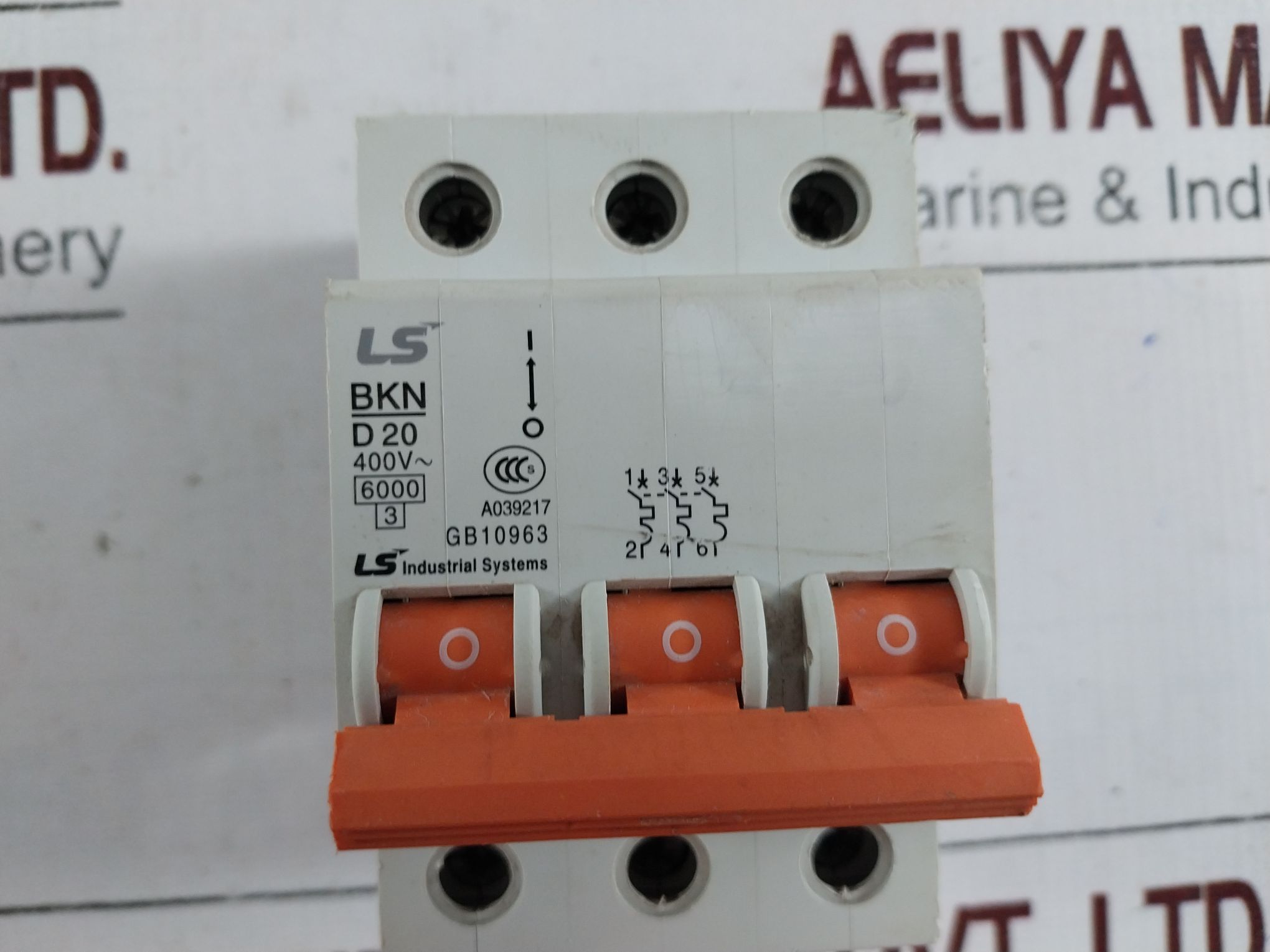 Ls Bkn D20 Circuit Breaker - Aeliya Marine