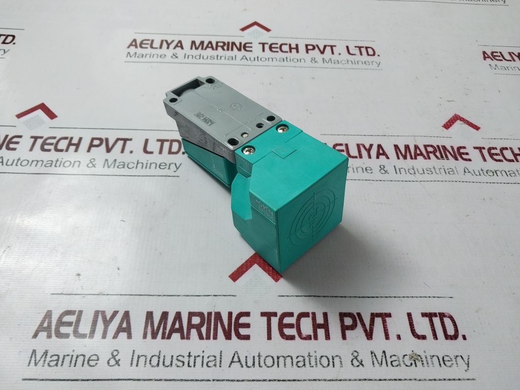 Pepperl+fuchs Nj40+ Inductive Sensor 10-60vdc - Image 4