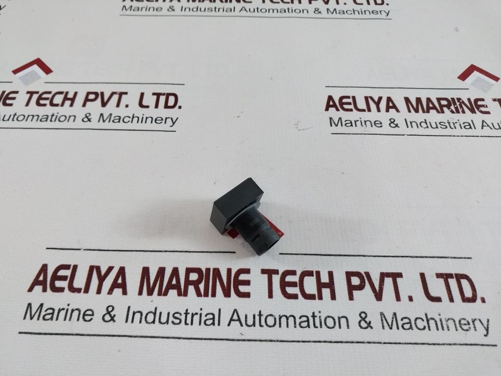 Schlegel Qxtll Pushbutton Lamp Holder - Image 7