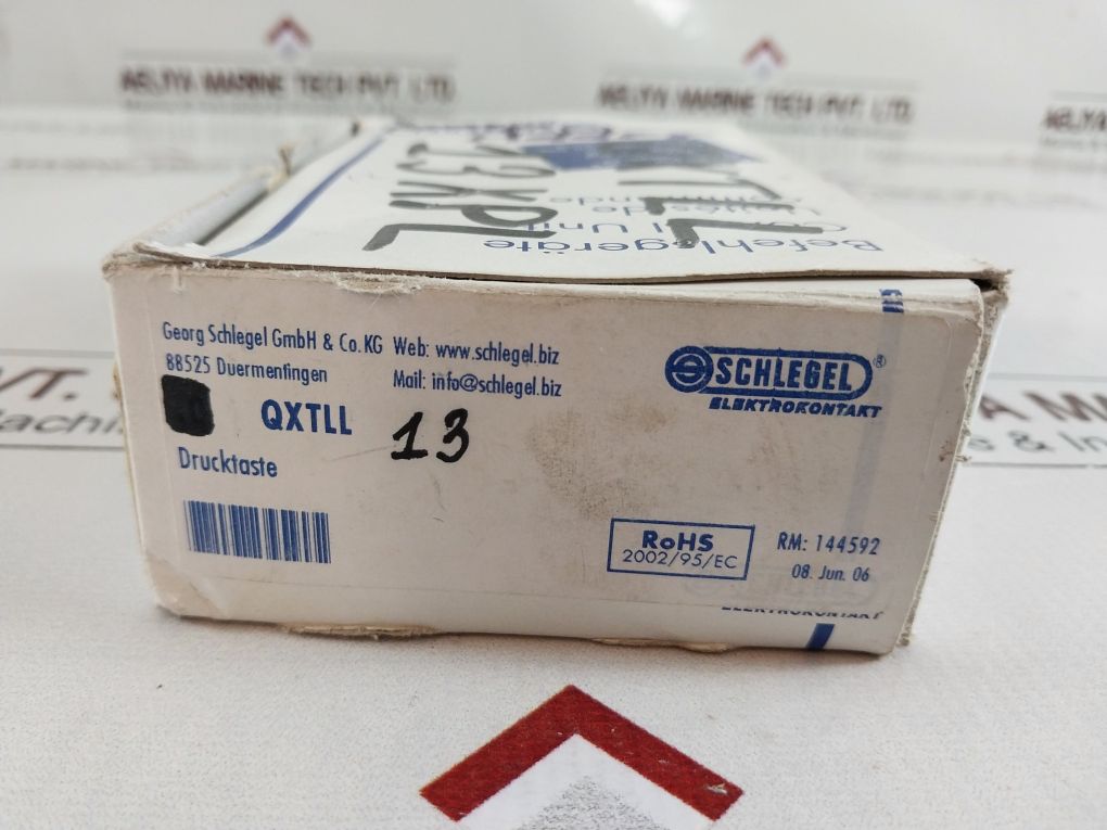 Schlegel Qxtll Pushbutton Lamp Holder - Image 10