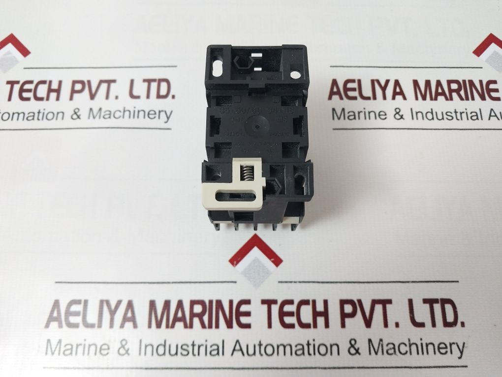 Telemecanique Ca2 Dn 22 Control Relay 10 A - Image 4