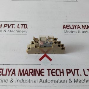 OMRON G2R-2-SN RELAY WITH SOCKET