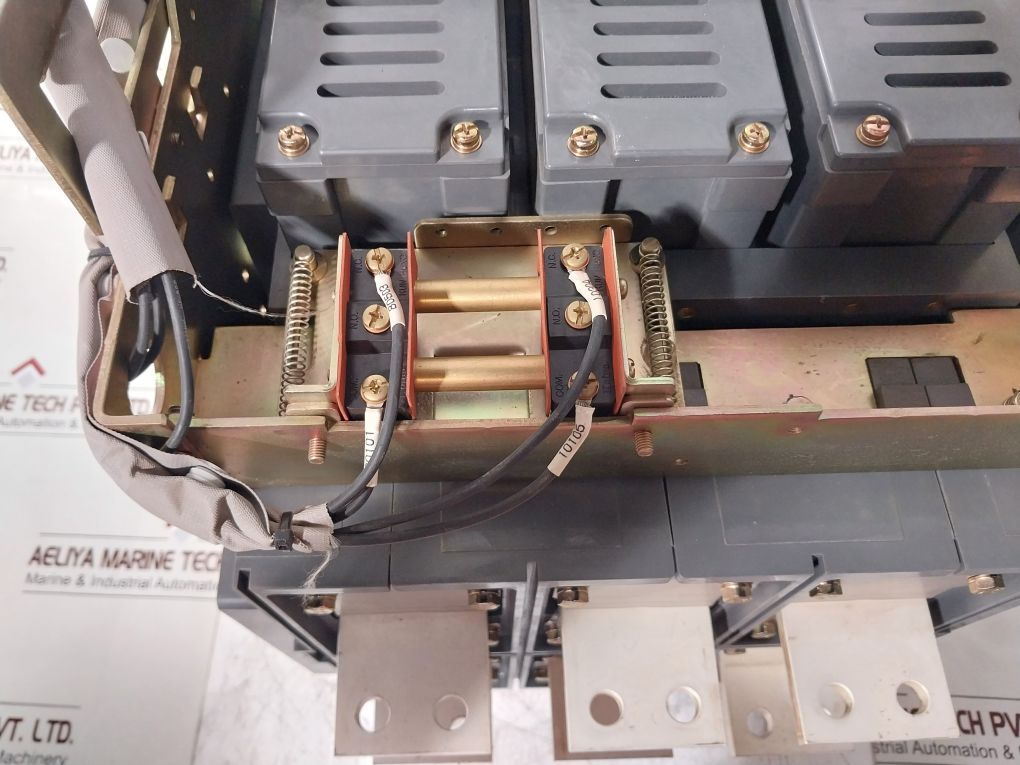 Hyundai Hian 08 Air Circuit Breaker - Image 20