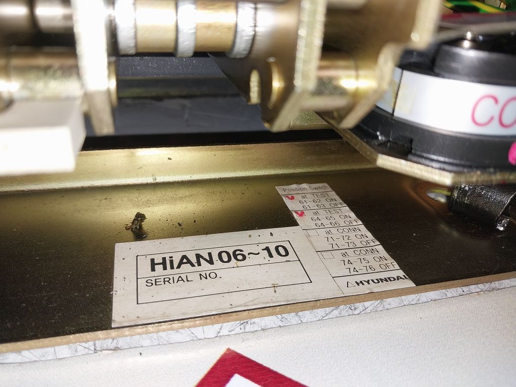 Hyundai Hian 08 Air Circuit Breaker - Image 25