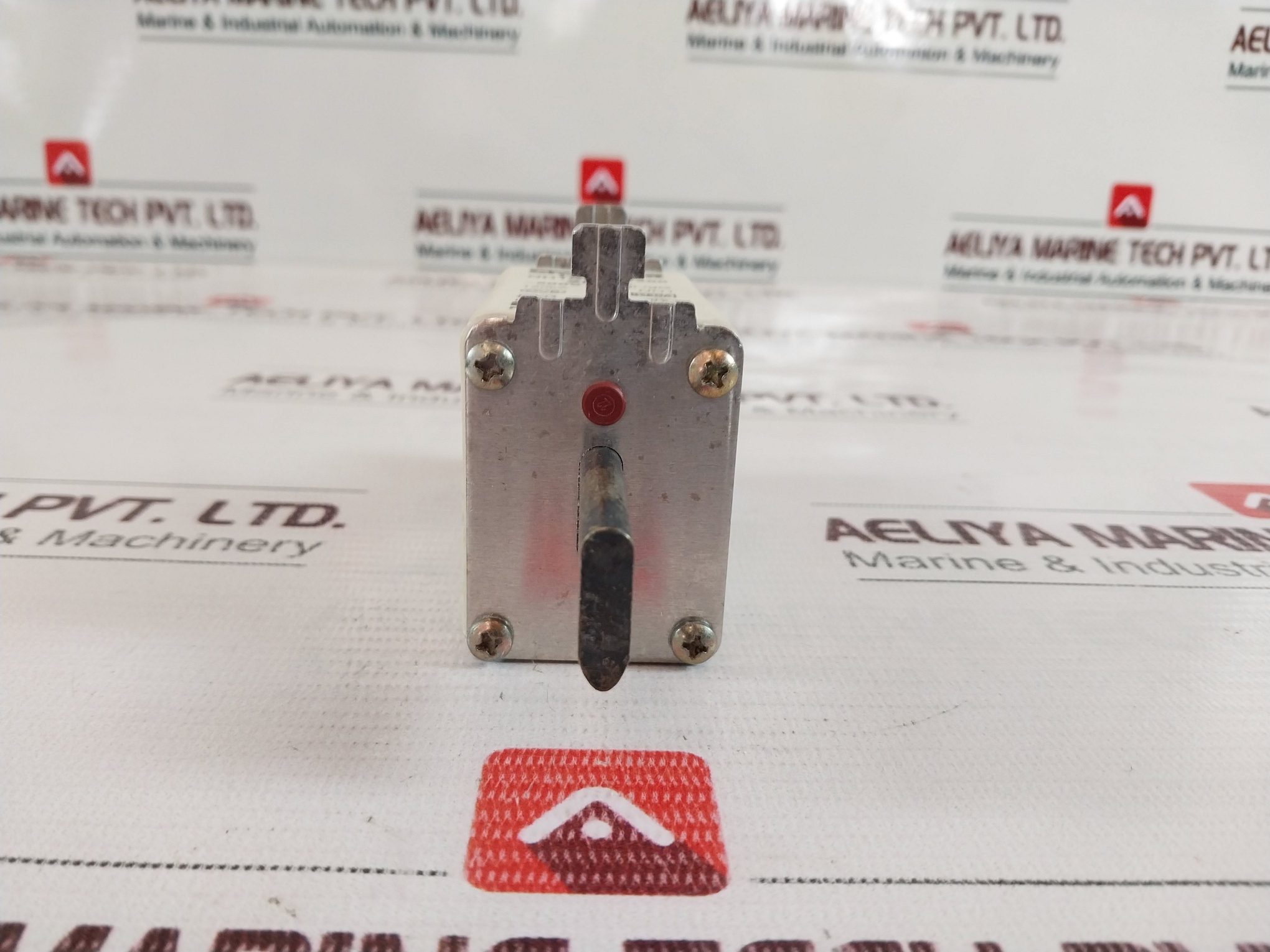 Ferraz Shawmut Nh1gg50v200 Fuse 200a - Image 9