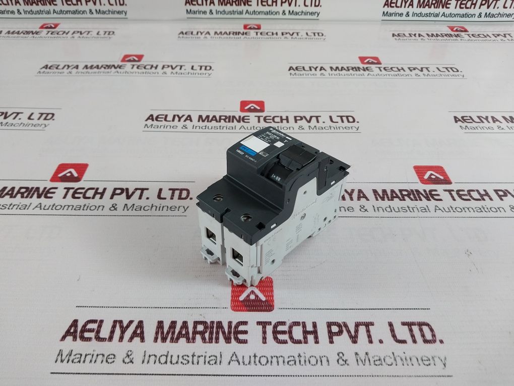 Schneider Electric Merlin Gerin Ng125n C 16a Circuit Breaker - Aeliya ...