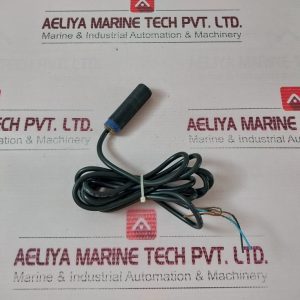 TELEMECANIQUE XS4P18PA370 INDUCTIVE SENSOR