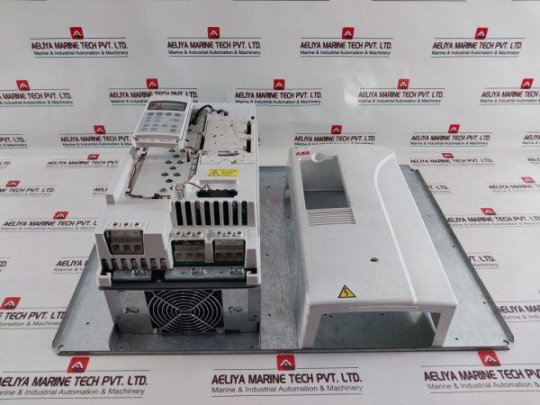 ABB ACS800-U1-0030-5+P901 FREQUENCY DRIVE