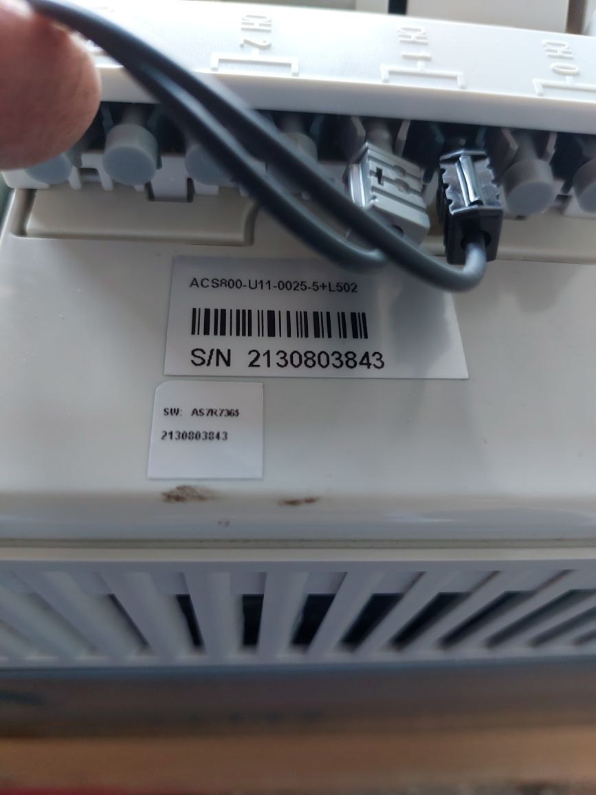 Abb Acs800-u11-0025-5+l502 Drive Cdp312r - Image 16