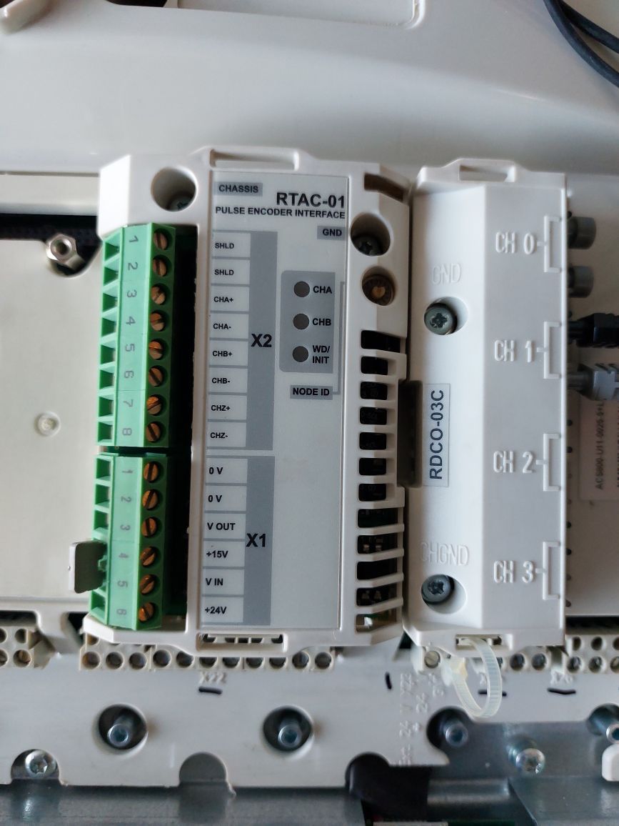Abb Acs800-u11-0025-5+l502 Drive Cdp312r - Image 9