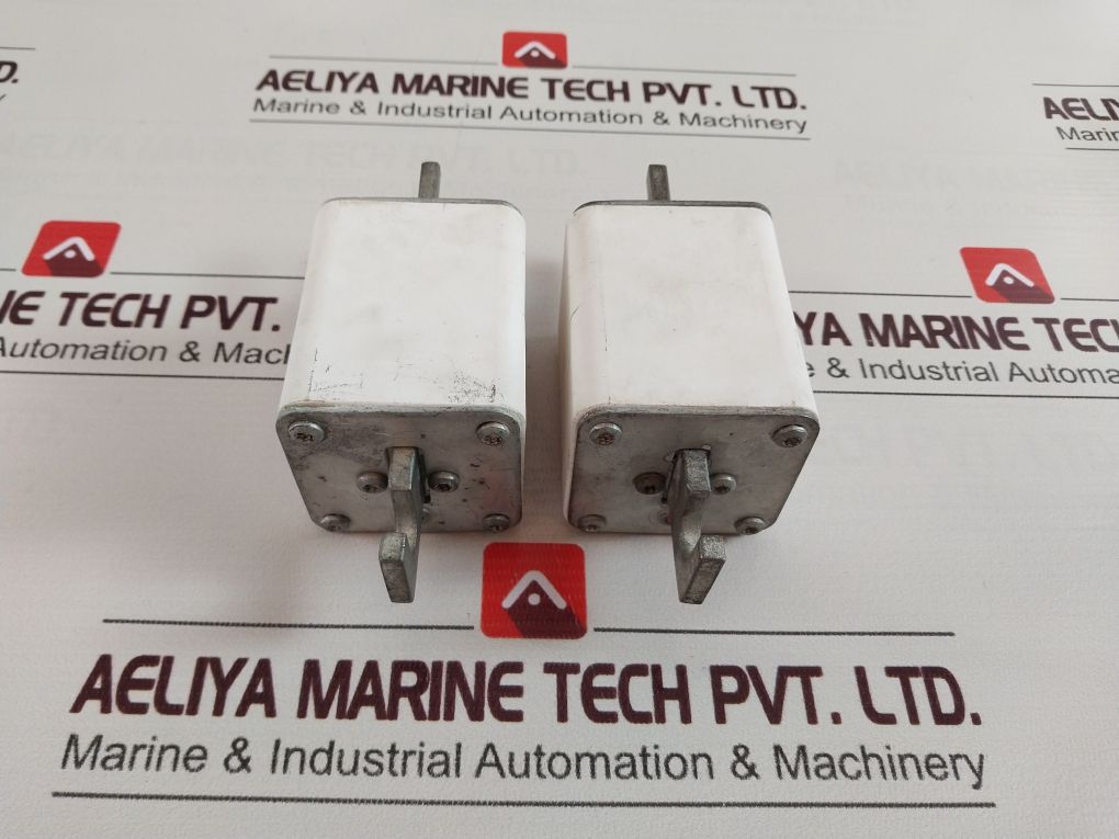 Bussmann 170m5146 Fuse 630a - Image 3