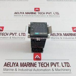 FUJI ELECTRIC PXR4TAS1-0V000 DIGITAL TEMPERATURE CONTROLLER WITH BASE