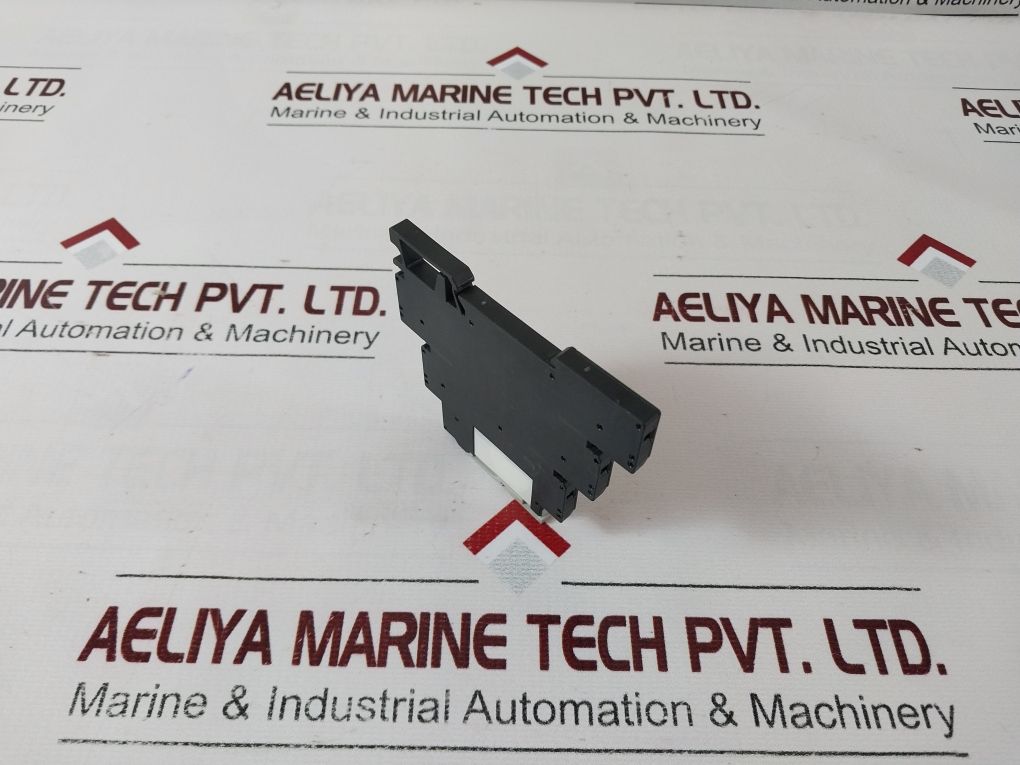 Idec Sv1h-07l-1 Relay Socket 24v - Image 7