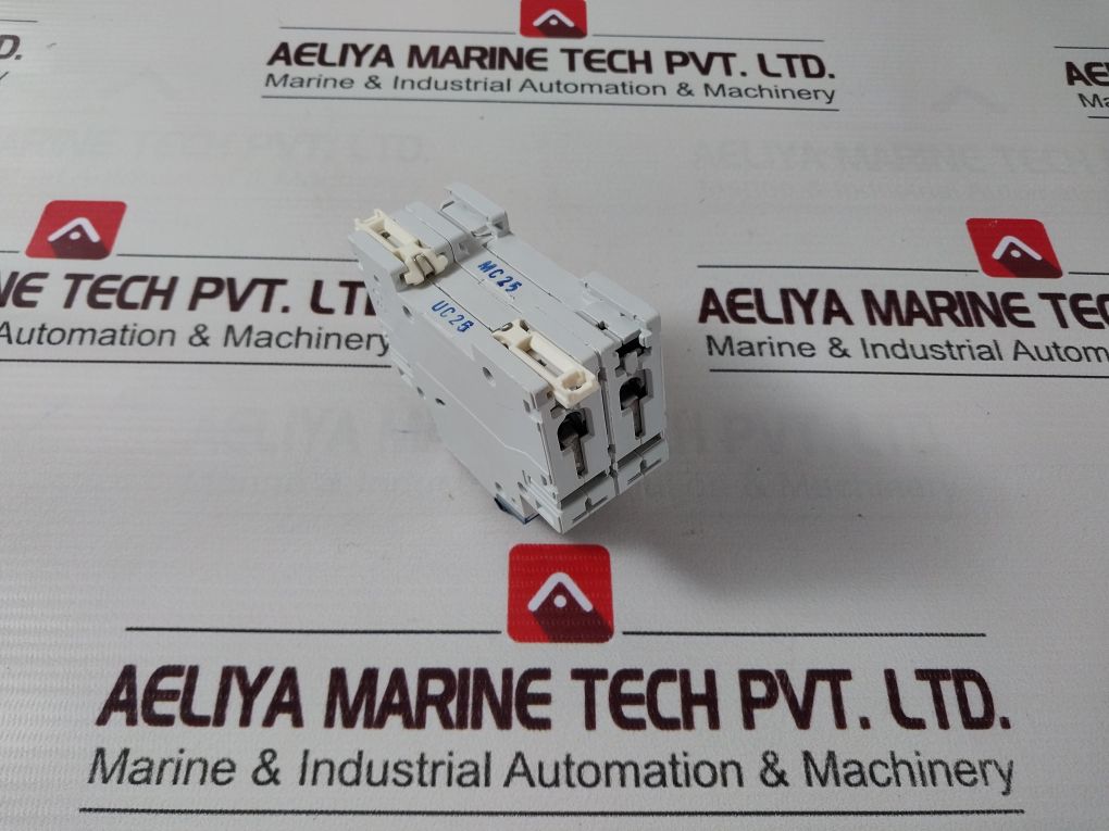 Legrand 6032 70 Miniature Circuit Breaker 415 V - Image 8