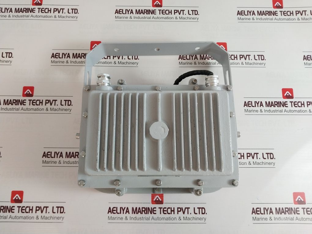 Naville Iluminacao Eznl/r6/240c Led Projector - Image 5