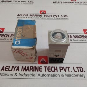 OMRON H3CR-A8 TIMER WITH BASE