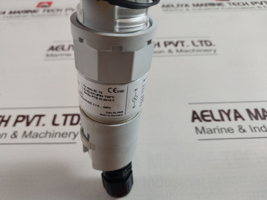 Stahl 8013/311 Indicator Lamp For Panel Mounting - Image 9