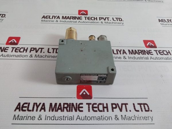 Trafag 907.2381 Pressure Switch