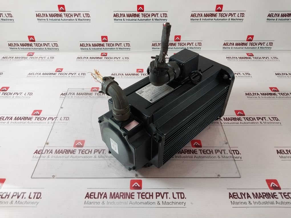 Yaskawa Usamed-12v-t012 Ac Servo Motor - Image 5