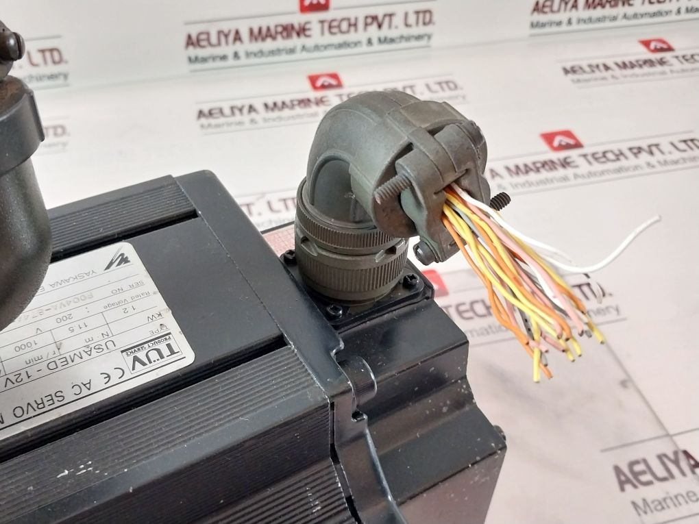Yaskawa Usamed-12v-t012 Ac Servo Motor - Image 12