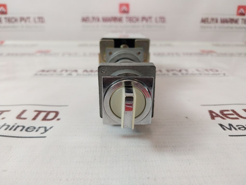 976112 Switch Tpl (Light Push Turn) - Image 13