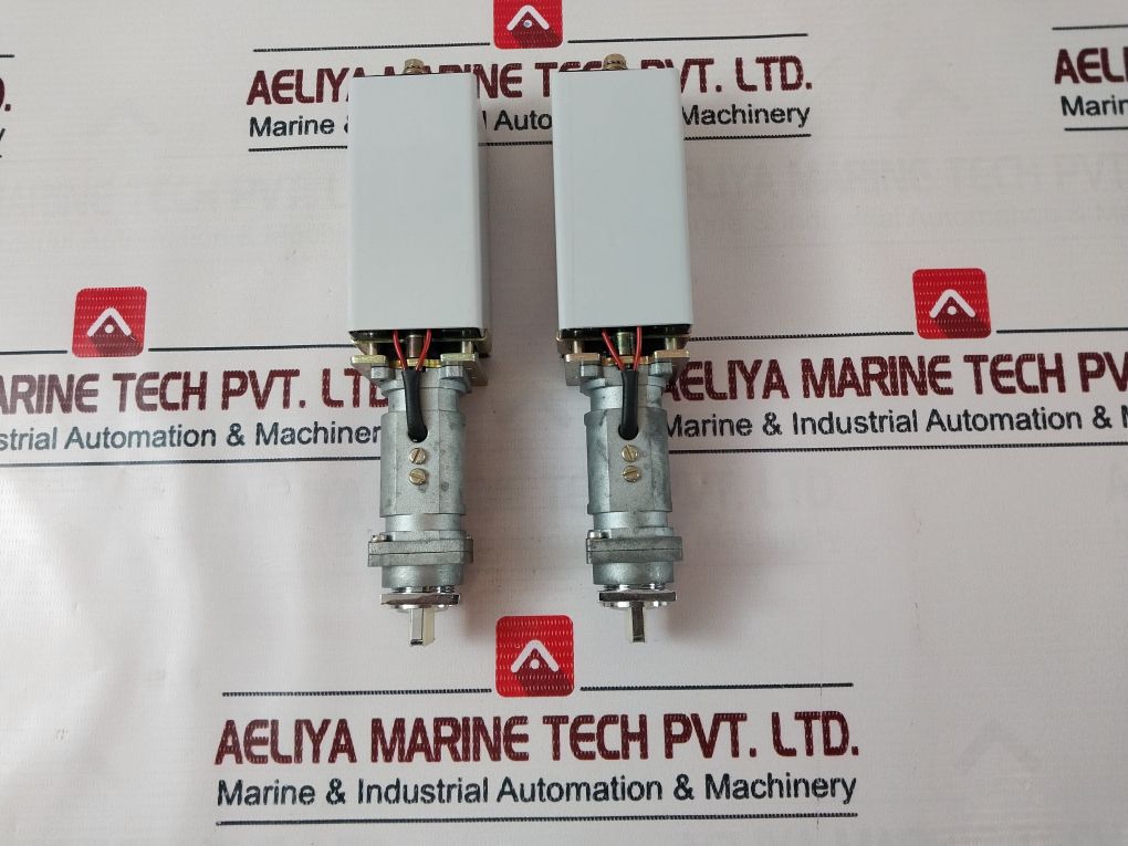 976112 Switch Tpl (Light Push Turn) - Image 4