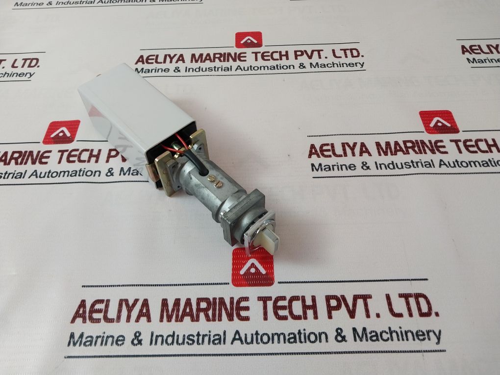 976112 Switch Tpl (Light Push Turn) - Image 10