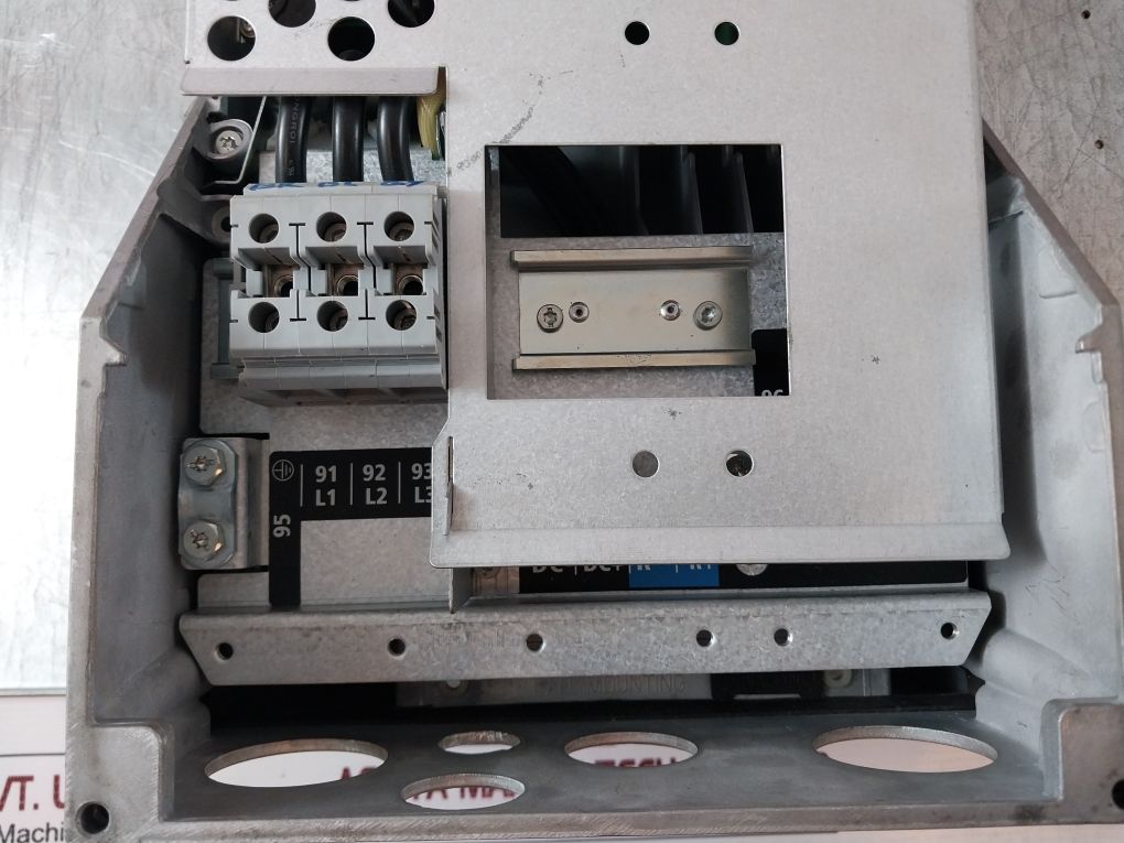 Danfoss 131x1347 Ac Drive (Not Working) - Image 18