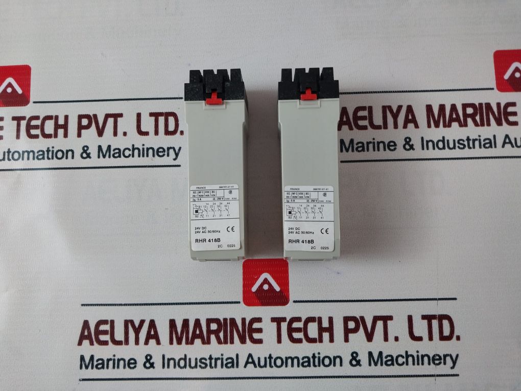 Telemecanique Rhr 418b Time Delay Relay 24v - Image 3
