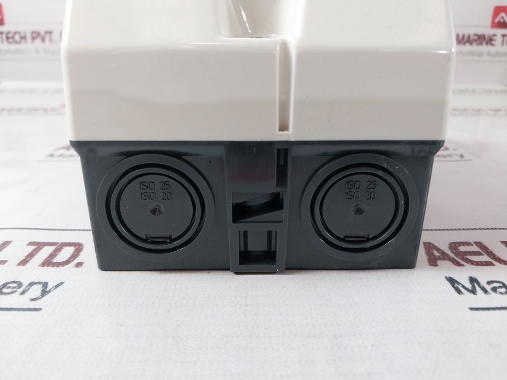 Telemecanique Square D Gv2 Mc01 Circuit Breaker Ip41 - Image 12