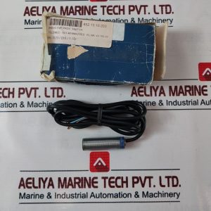 Telemecanique Xs1-m18fa260 Proximity Switch