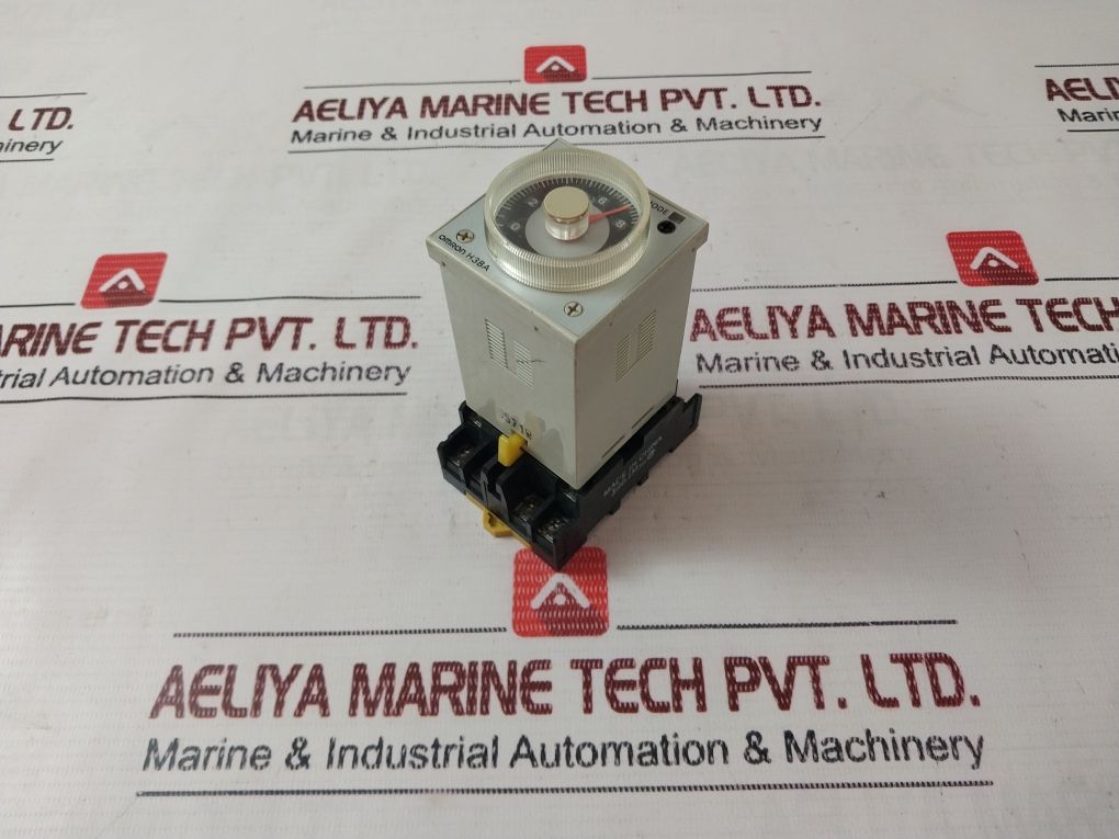 Omron H3ba-n Timer With Base - Image 4