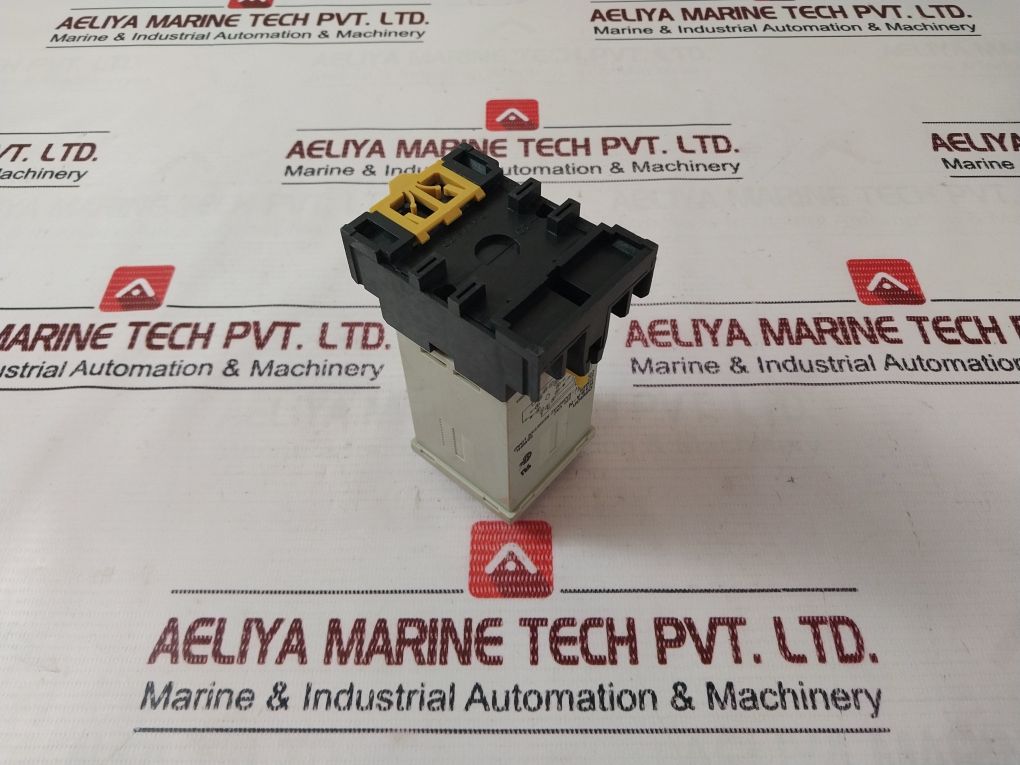 Omron H3ba-n Timer With Base - Image 5