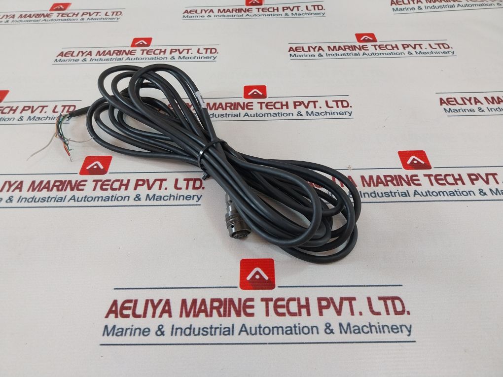 801850 Liquid Tight 6-socket Twist-lock W/20-ft - Image 3