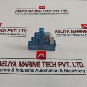 Finder 95.05 Relay With Socket
